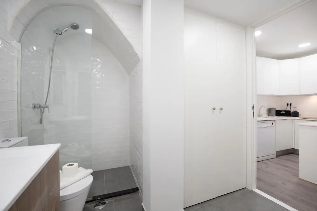 Santa Marta Cozy Apt W/ Ac Лиссабон Португалия